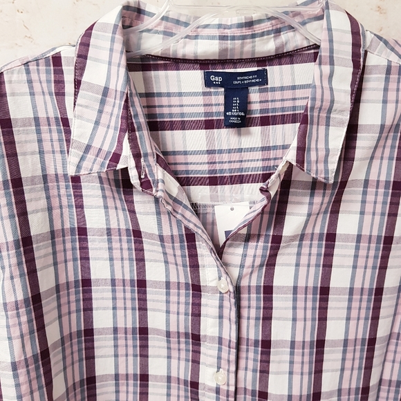 Gap Boyfriend Fit Checkered Button Front Shirt - Picture 2 of 7